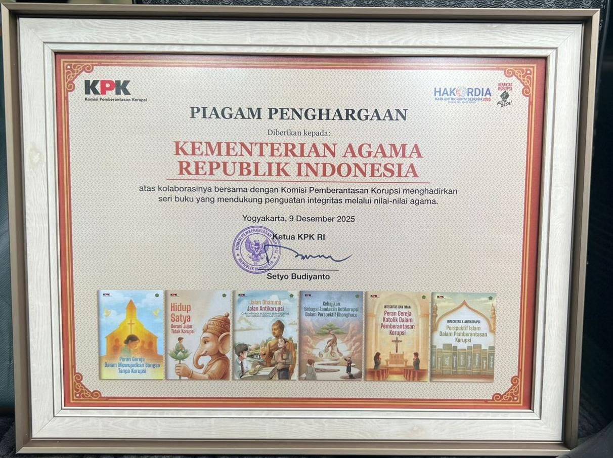 Piagam Penghargaan untuk Kementerian Agama