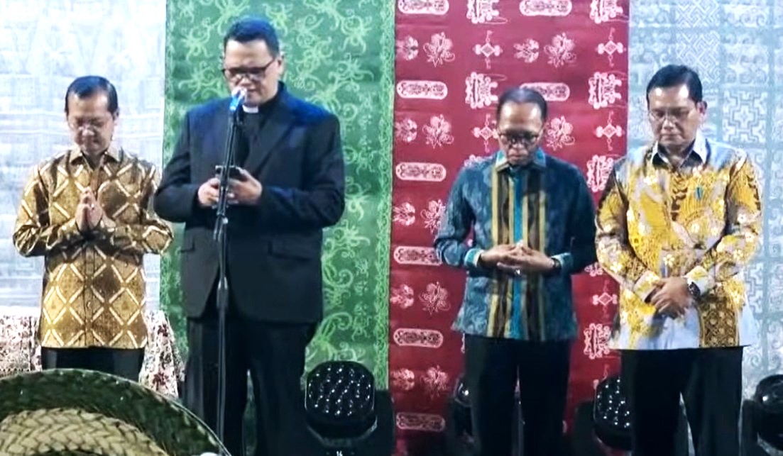 Suasana Doa Bagi Bangsa