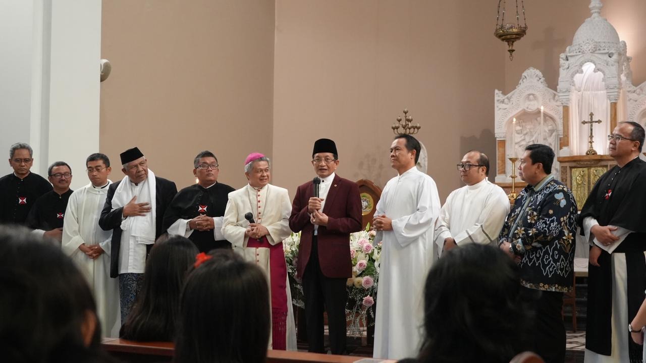 Suasana Kunjungan Menag di Katedral Bandung