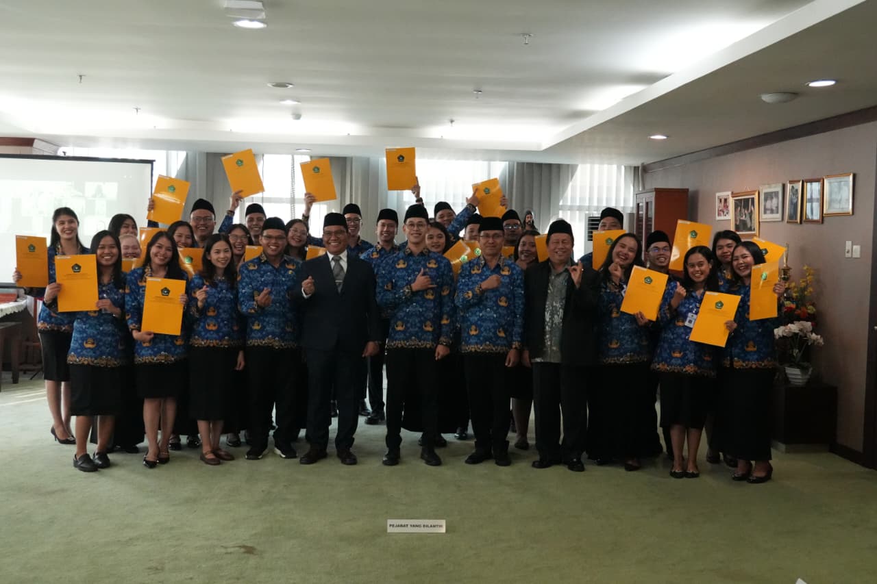 Pewakilan 38 CPNS Ditjen Bimas Katolik yang Dilantik Bersama dengan Dirjen Bimas Katolik