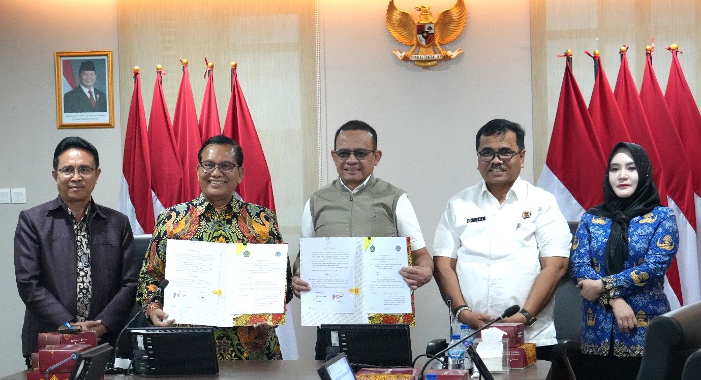 Dirjen Bimas Katolik Suparman dan Dirjen Penetapan Hak dan Pendaftaran Tanah ATR/BPN Asnaedi